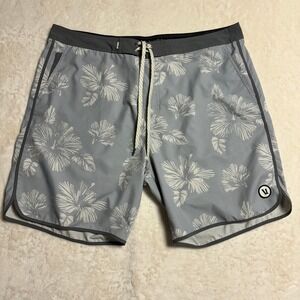 Vuori Mens Cruise Board Shorts Size 38‎ Hibiscus Blue Floral Beach Vacation V314